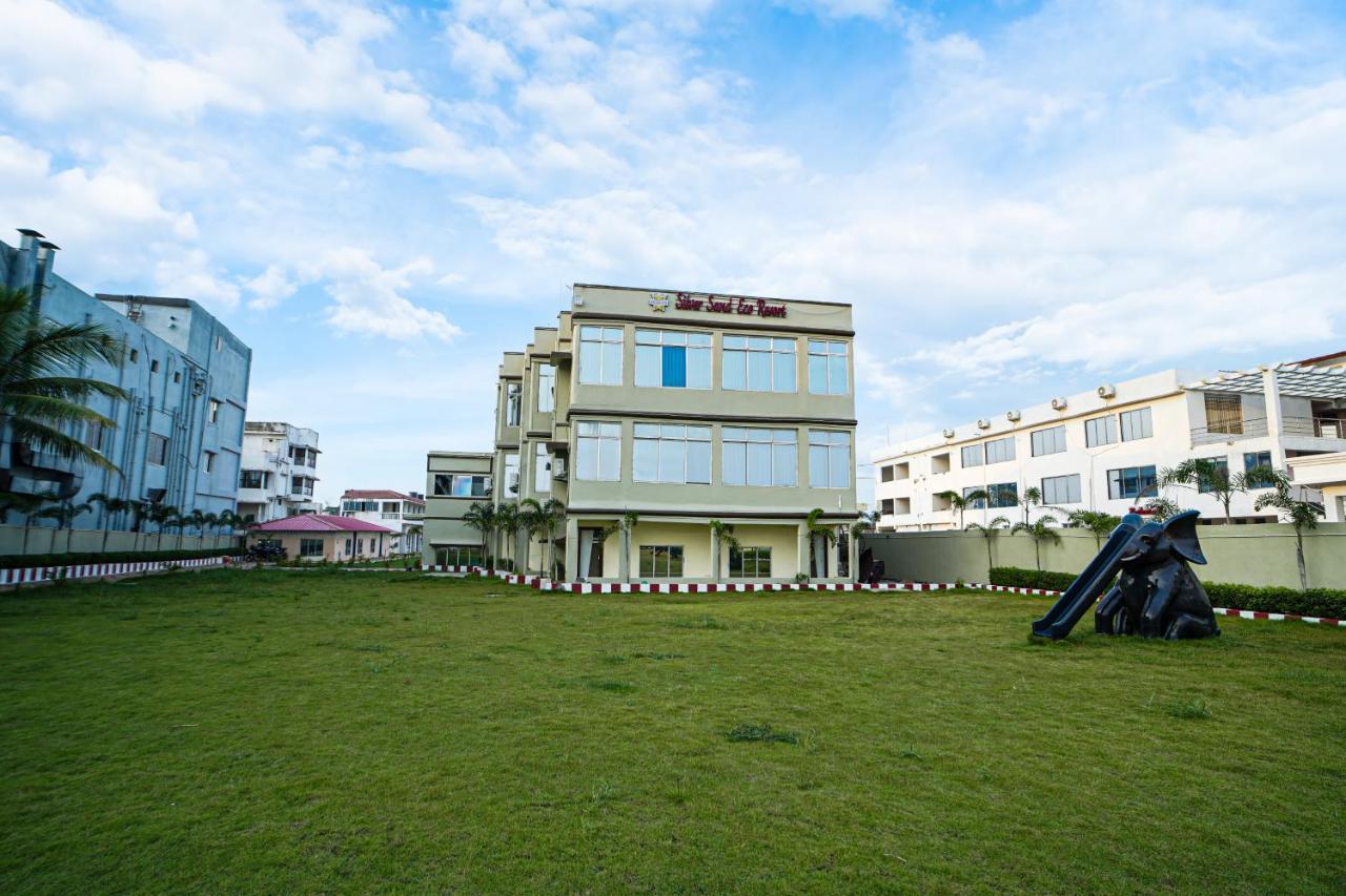 Silver Sand Eco Resort !! Beachfront !! With Biggest Pool And Huge Open Area !! Ideal For Weddings !! Couple Friendly !! Мандармани Экстерьер фото