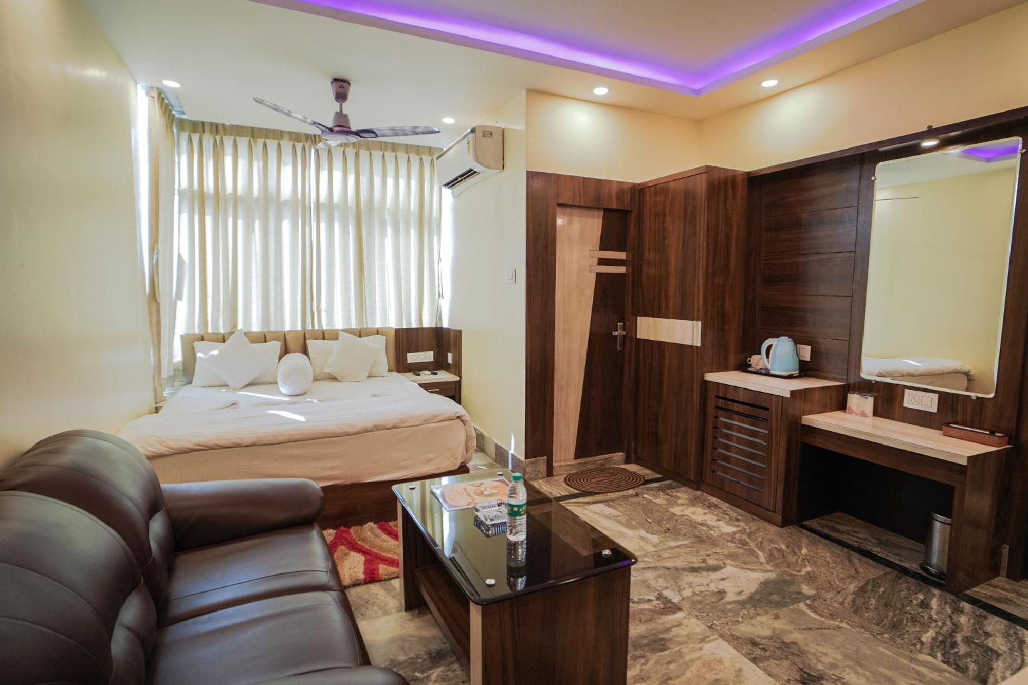 Silver Sand Eco Resort !! Beachfront !! With Biggest Pool And Huge Open Area !! Ideal For Weddings !! Couple Friendly !! Мандармани Экстерьер фото