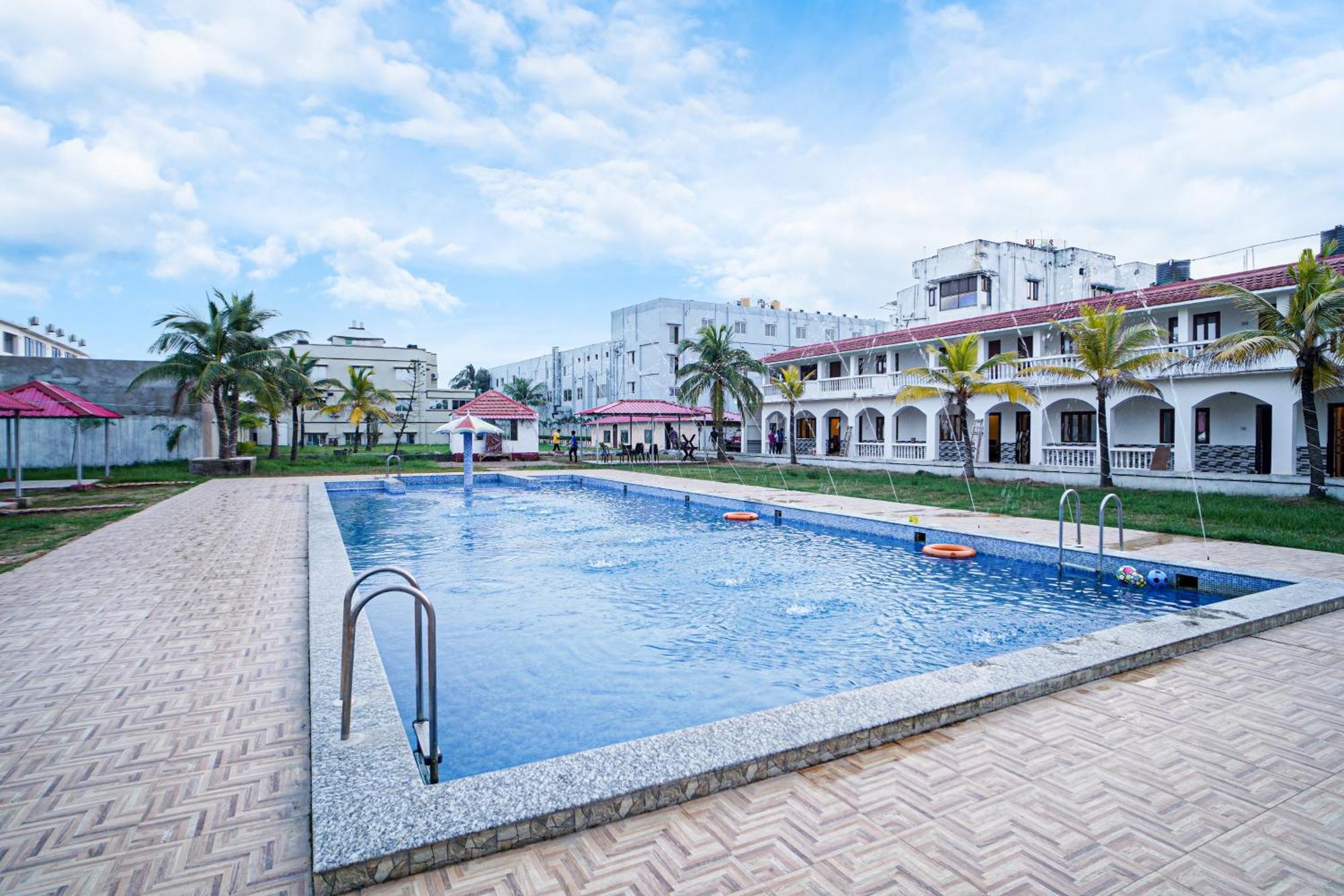 Silver Sand Eco Resort !! Beachfront !! With Biggest Pool And Huge Open Area !! Ideal For Weddings !! Couple Friendly !! Мандармани Экстерьер фото